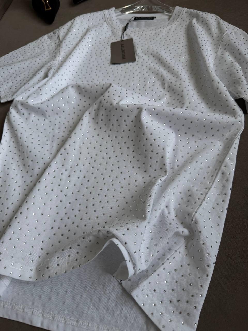 футболка женская оверсайз белая со стразами g&m brand,футболка оверсайз со стразами удлиненная нарядная got u,футболка женская белая,женская футболка,женская футболка оверсайз со стразами