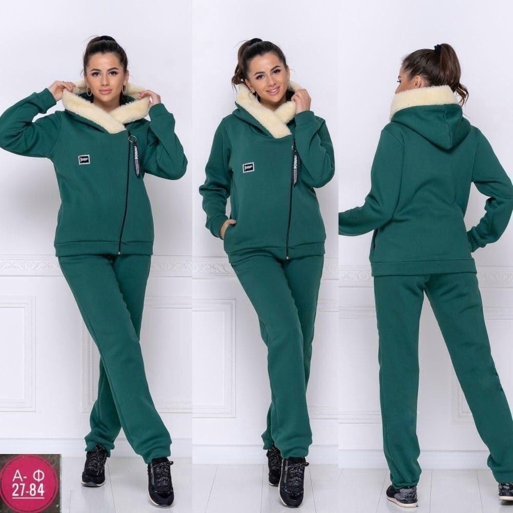 женщина в спортивном костюме,cпортивный костюм женский на флисе,cпортивный костюм теплый женский,спортивный теплый костюм,женский спортивный костюм с начесом