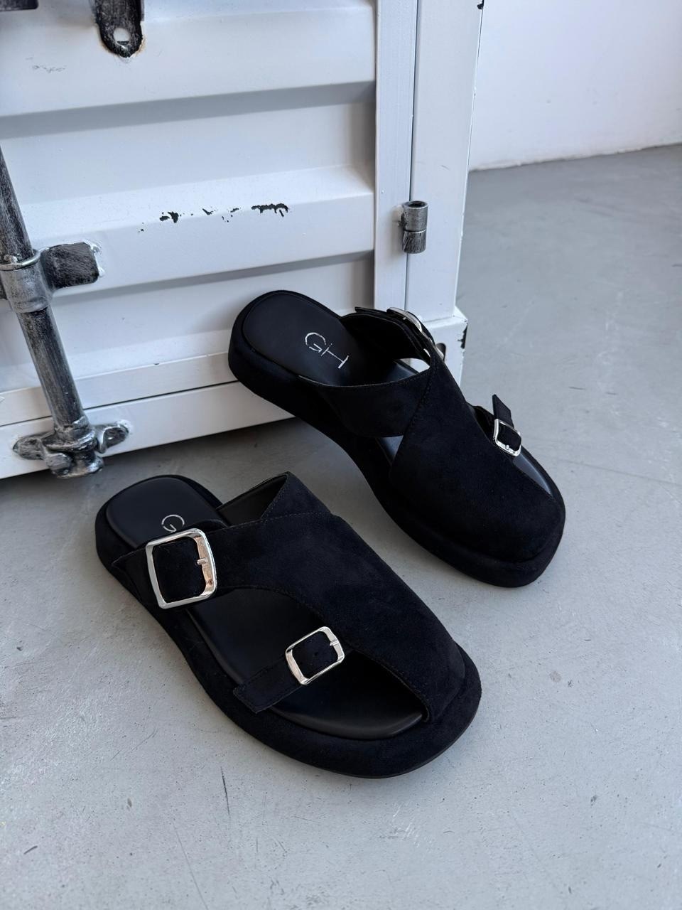 ,модные шлепанцы,мюли замшевые,шлепанцы женские,сабо женский