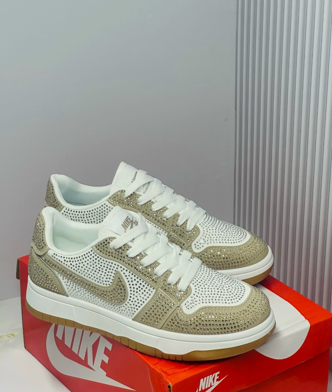 кроссовки,спортивная ,кроссовки женскиe,nike air force 1, женская