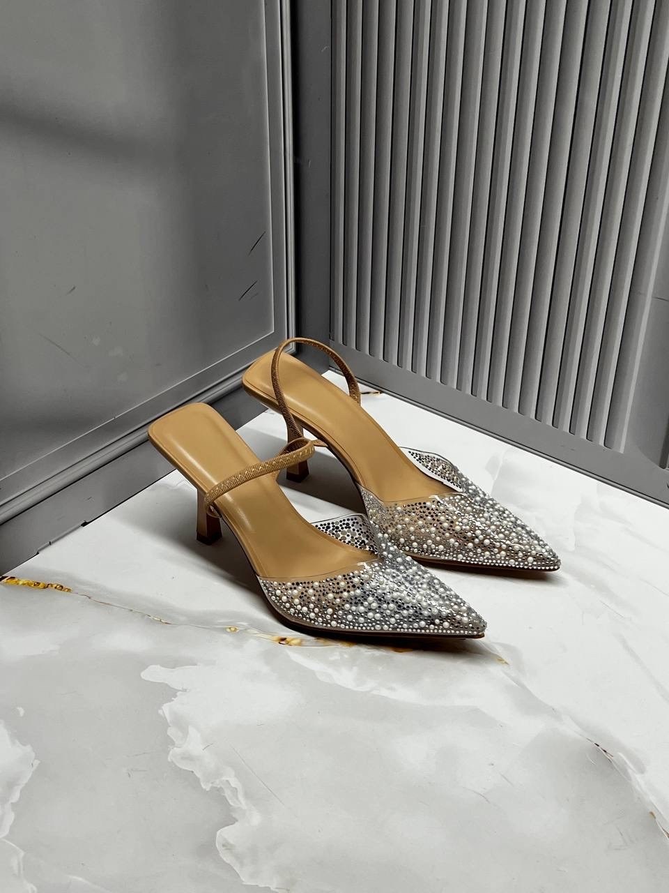 босоножки зара,босоножки прозрачные на каблуке со стразами,босоножки со стразами,туфли лодочка,женские туфли лодочки