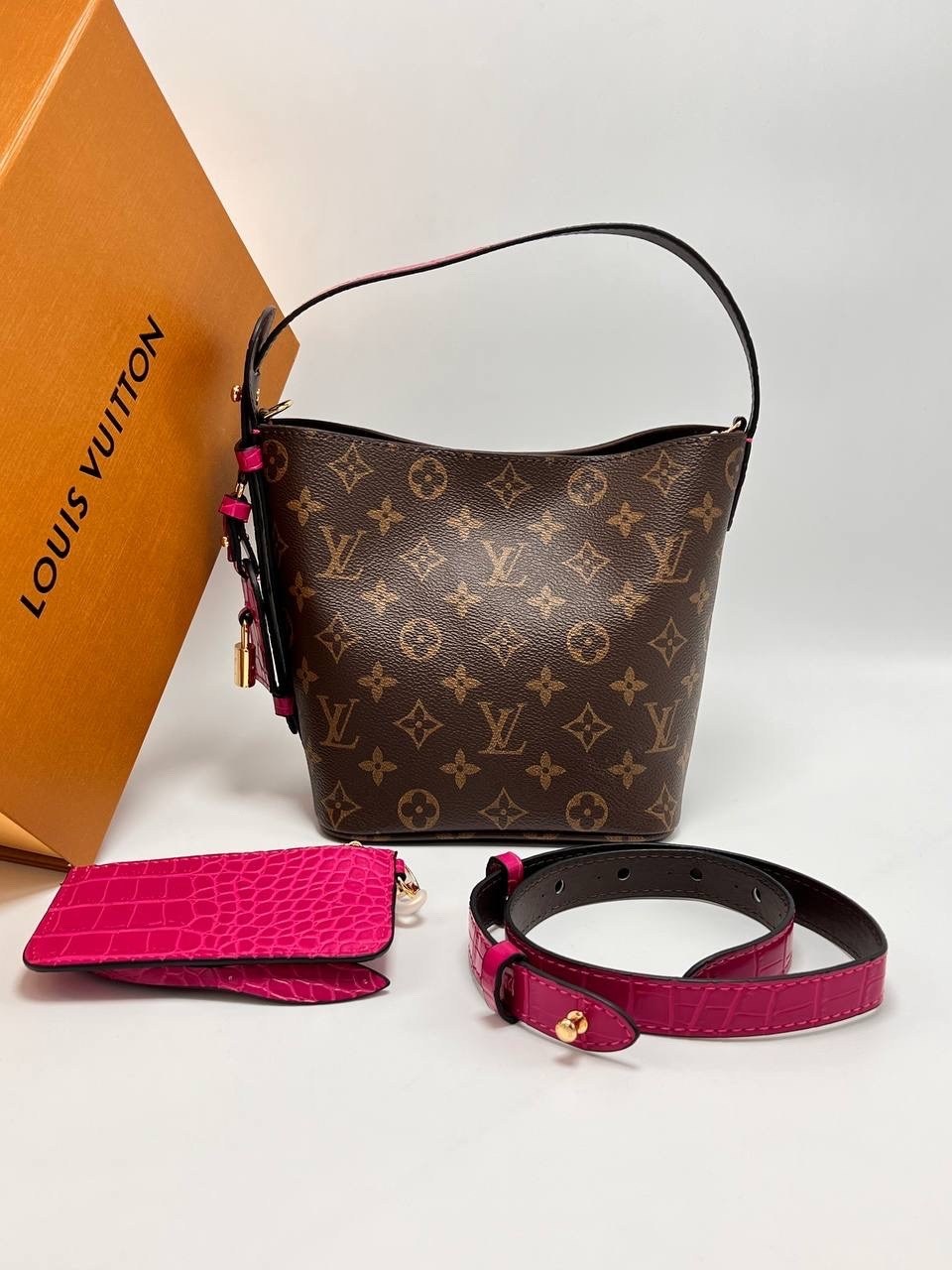 louis vuitton сумка,сумка женская louis vuitton,сумка луи виттон женская черная,брендовые сумочки,louis vuitton сумка на плечо