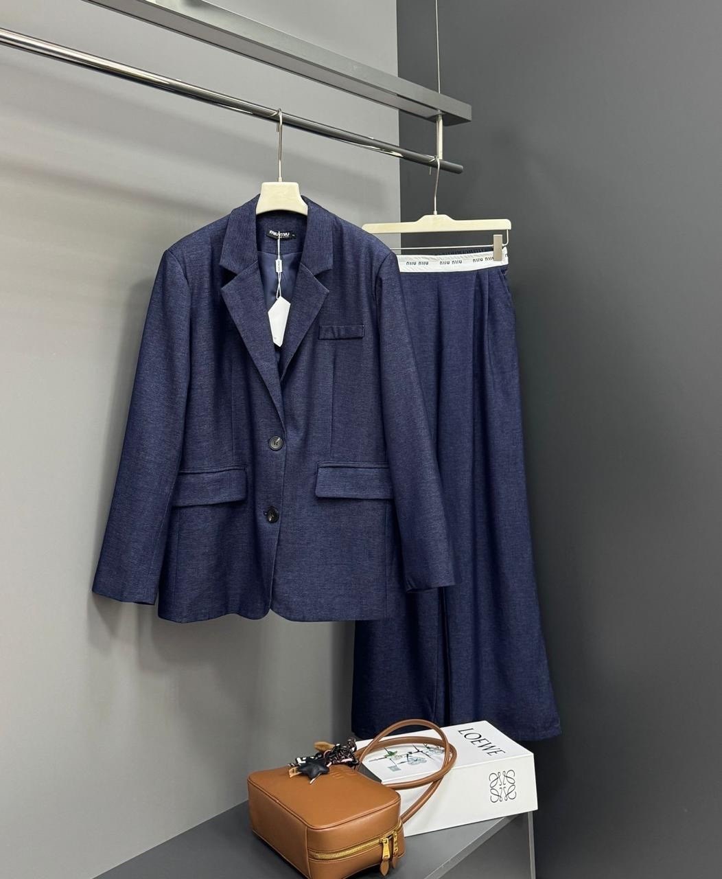 костюмы брючные женские,брючный костюм с пиджаком,костюм брючный тройка,костюм классический брючный серый,деловой брючный костюм женский