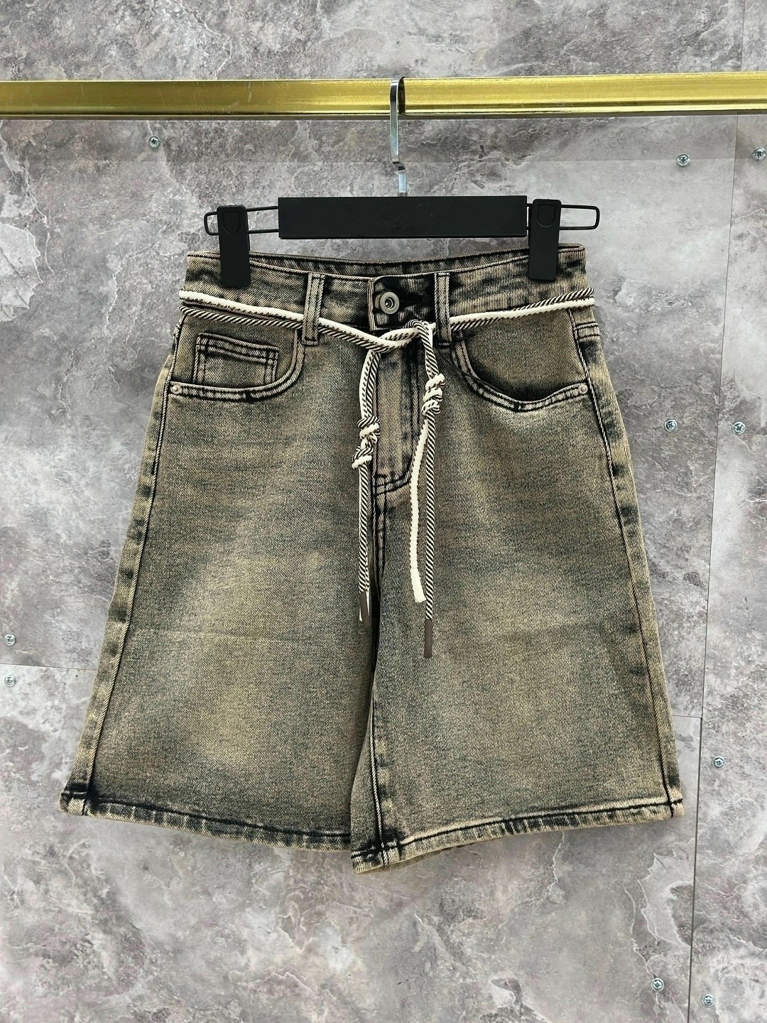 джинсовые шорты,шорты женские,шорты женские джинсовые,шорты женские летние джинсовые,женские джинсовые шорты с высокой талией