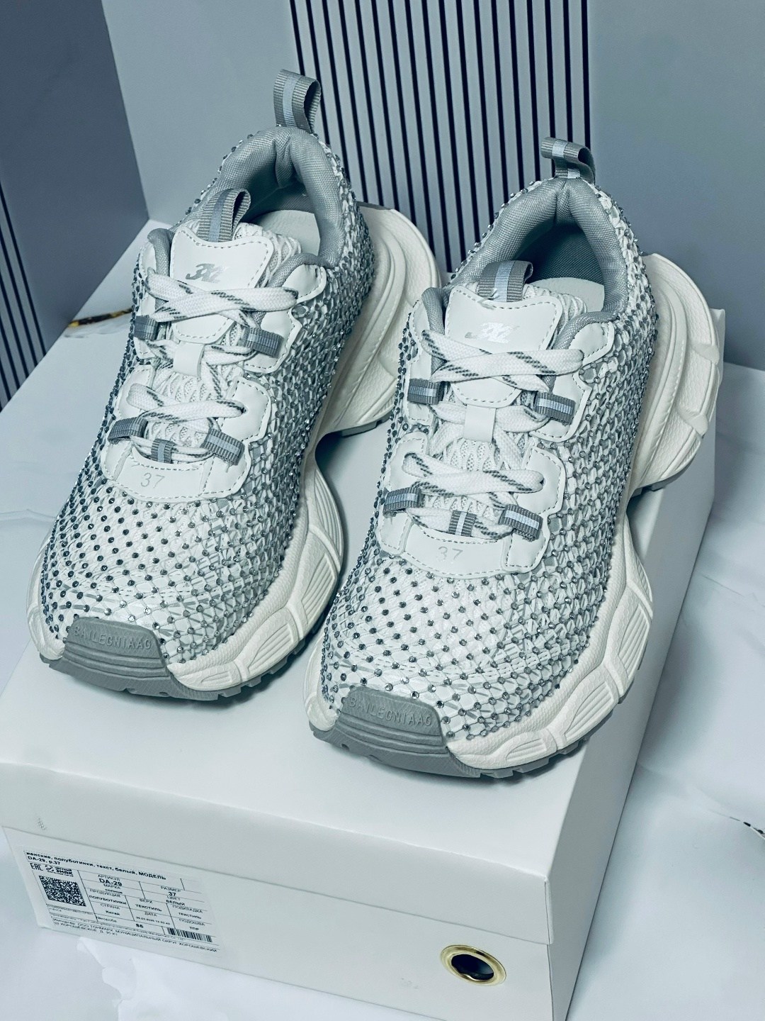 женские кроссовки,кроссовки сетчатые блестящие balenciaga,кроссовки balenciaga,кроссовки женские balenciaga,