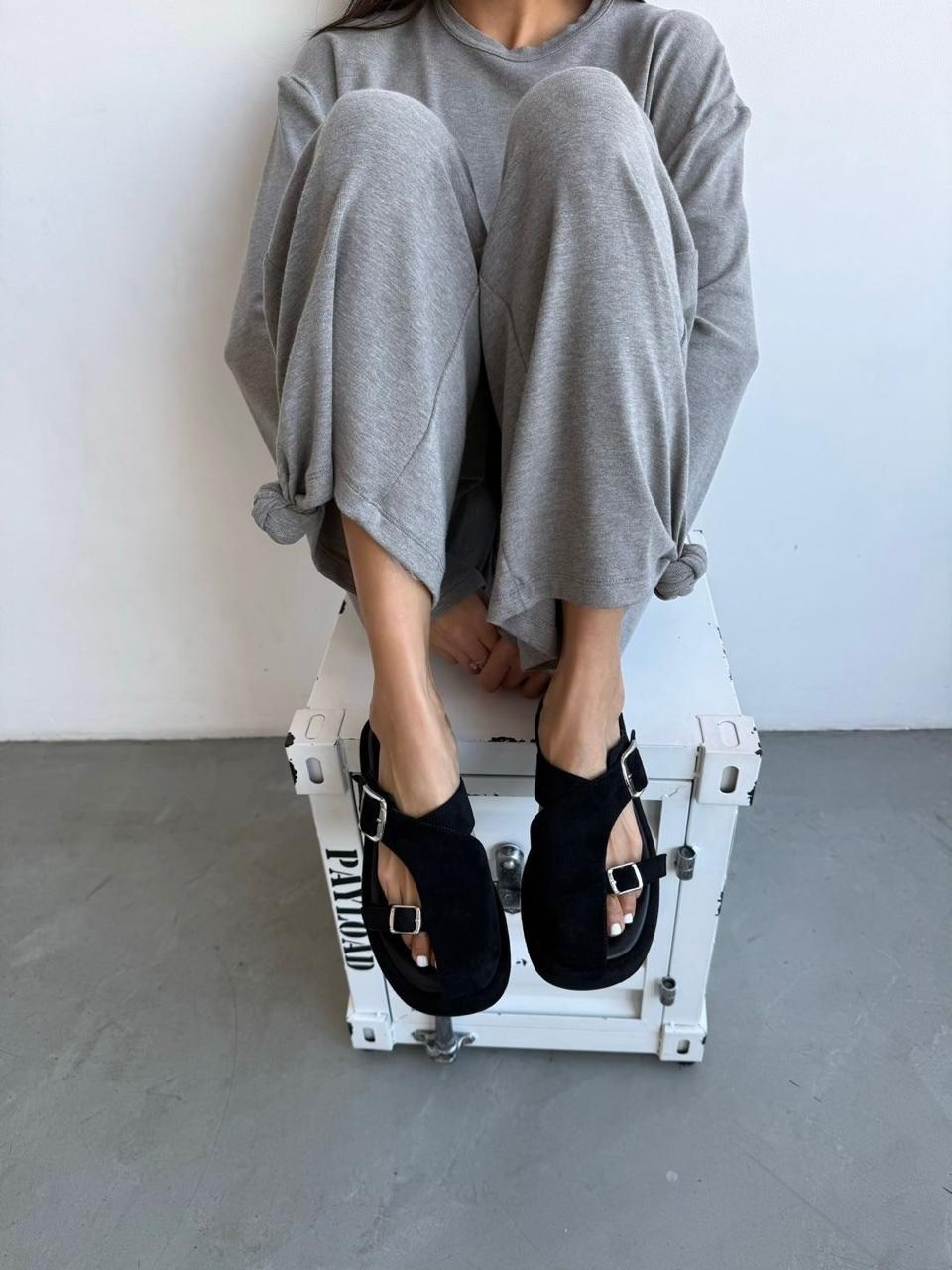 ,модные шлепанцы,мюли замшевые,шлепанцы женские,сабо женский