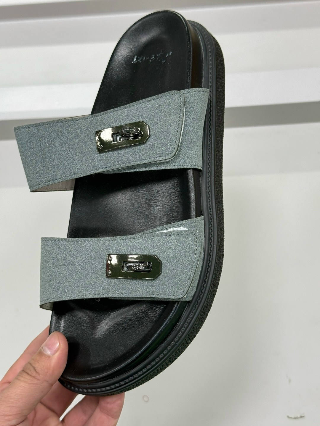 ,женские шлепанцы,сандалии с пряжкой,женские сандалии,женские шлепки