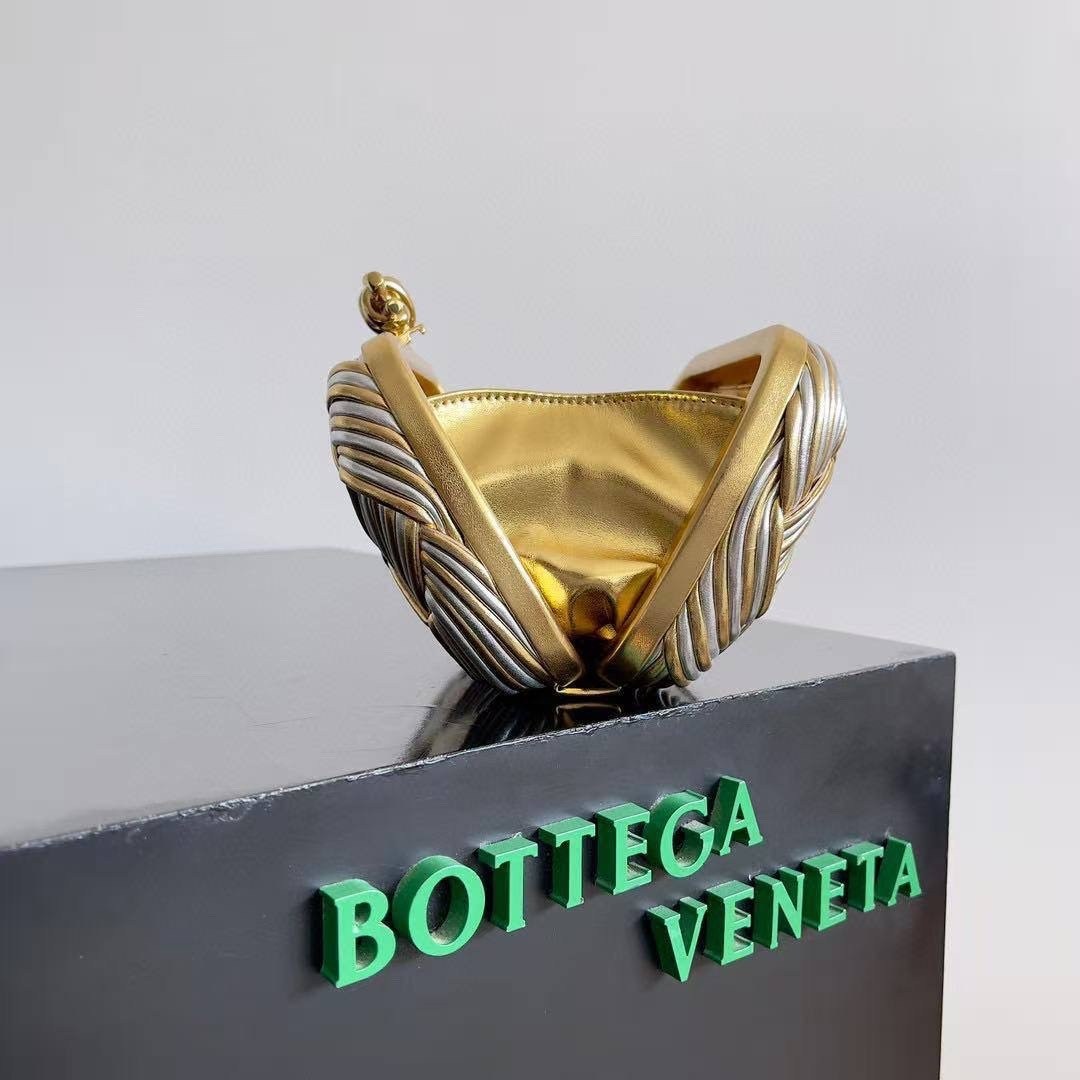 клатч bottega veneta,bottega veneta сумка,клатч боттега венета женские,клатч,bottega veneta
