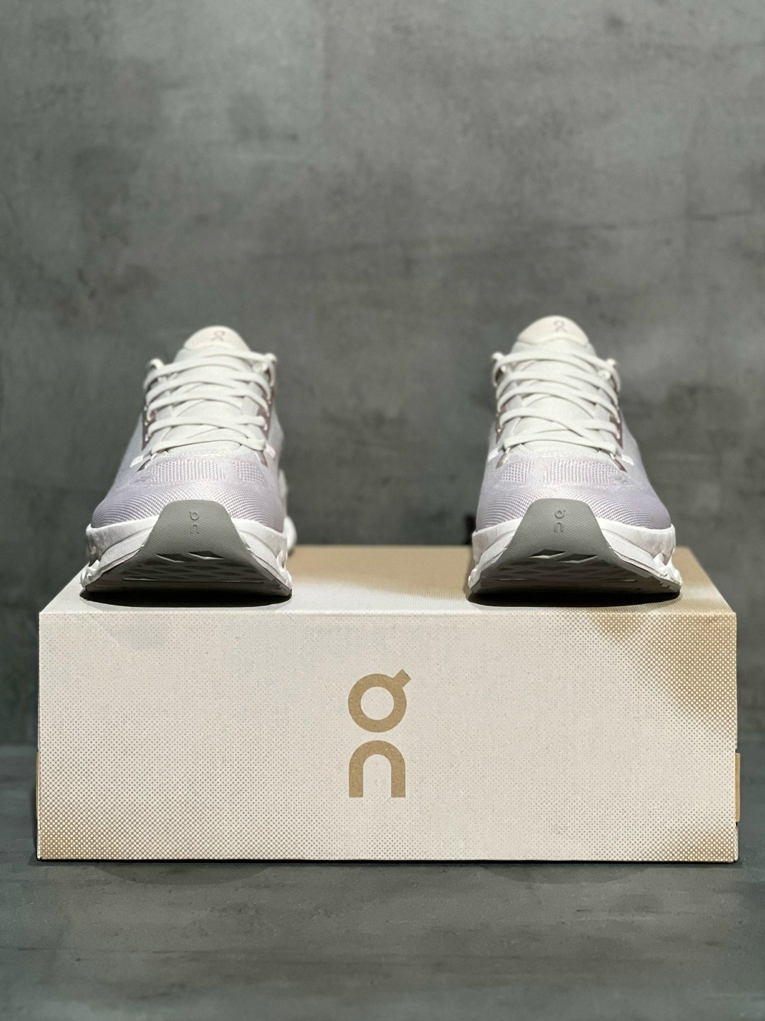 кроссовки,кроссовки cпортивные,дышащие кроссовки,спортивная ,кроссовки на массивной подошве