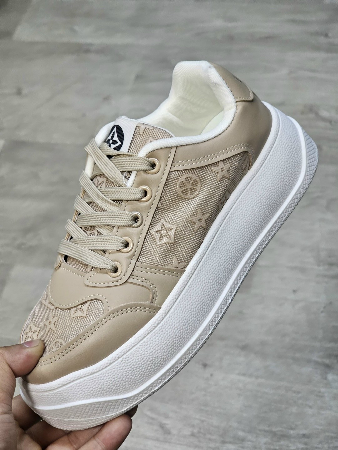 кроссовки женские,,кроссовки повседневные,кроссовки облегченные,кеды кроссовки