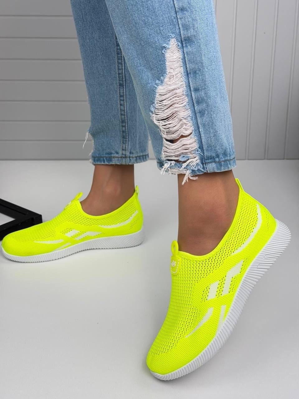 ,женские кроссовки,женские слипоны,спортивная ,женская