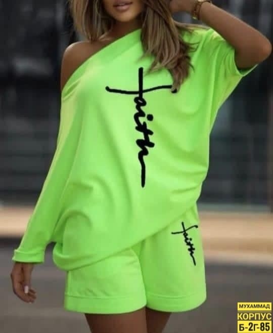 летние костюмы,летний женский костюм,оранжевый костюм,стильный летний костюм,костюм женский с шортами