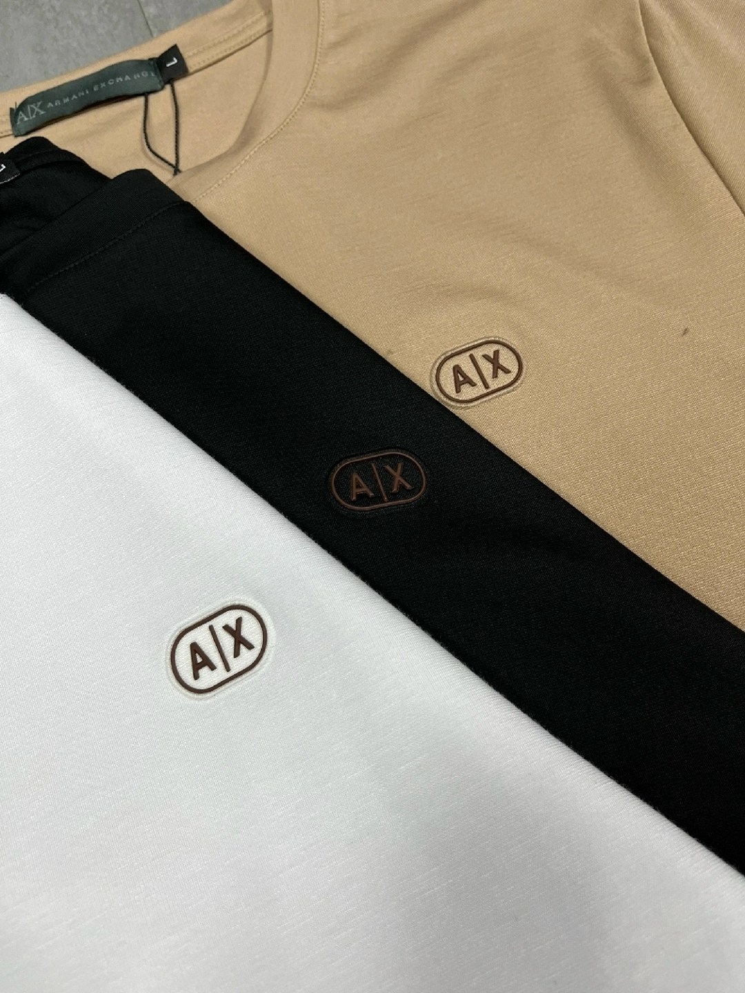 мужская футболка armani exchange,футболки для мужчин,футболка мужская,футболка armani exchange,футболки армани