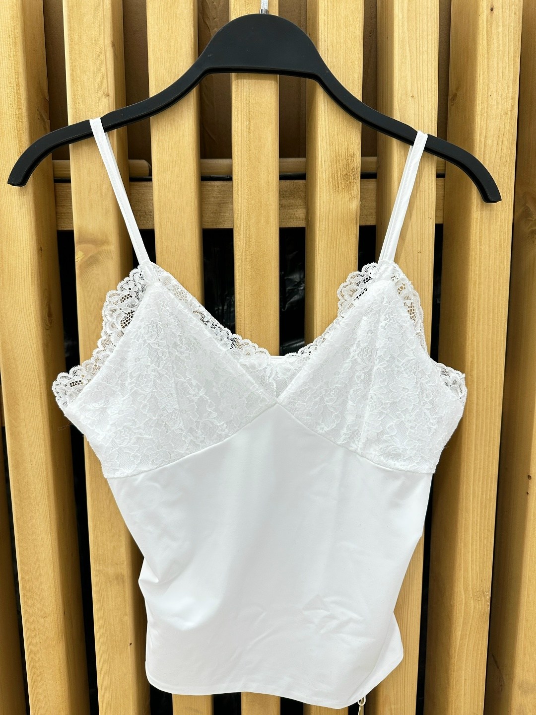 шелковый топ с кружевом,майка с кружевами,шелковый топ,кружевная майка,шелковый топ с кружевом молочного цвета