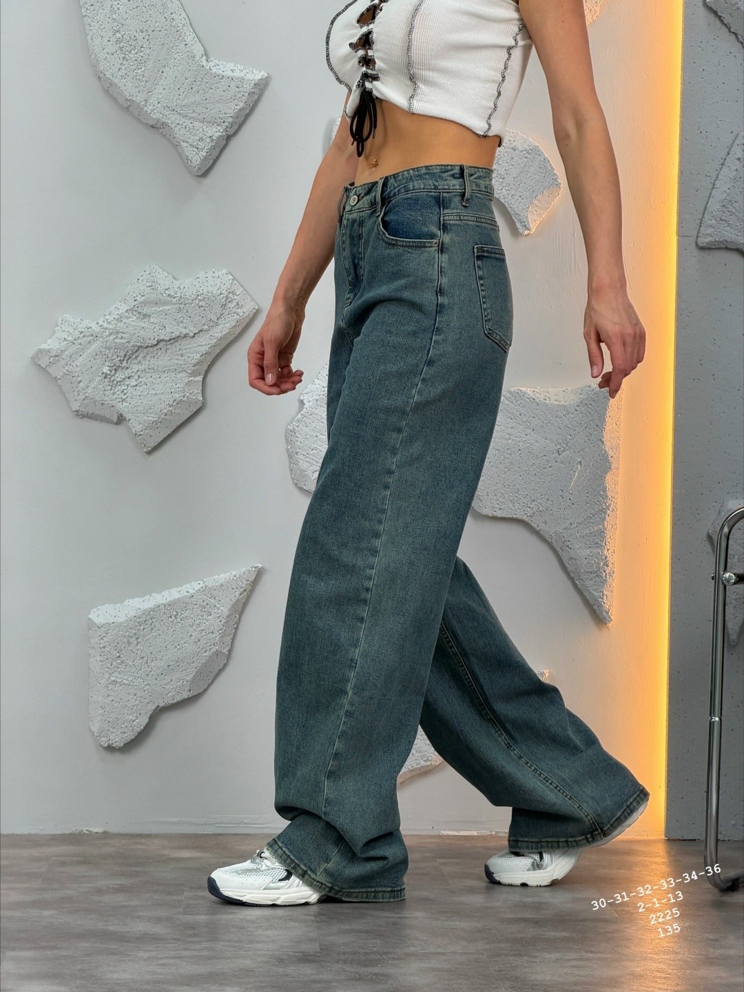 джинсы женские,джинсы модные,стильные джинсы,джинсы,джинсы широкие