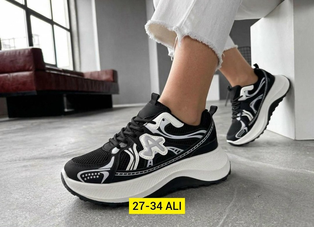 кроссовки женскиe,кроссовки,кроссовки с удобной подошвой женские,кроссовки модные,кроссовка