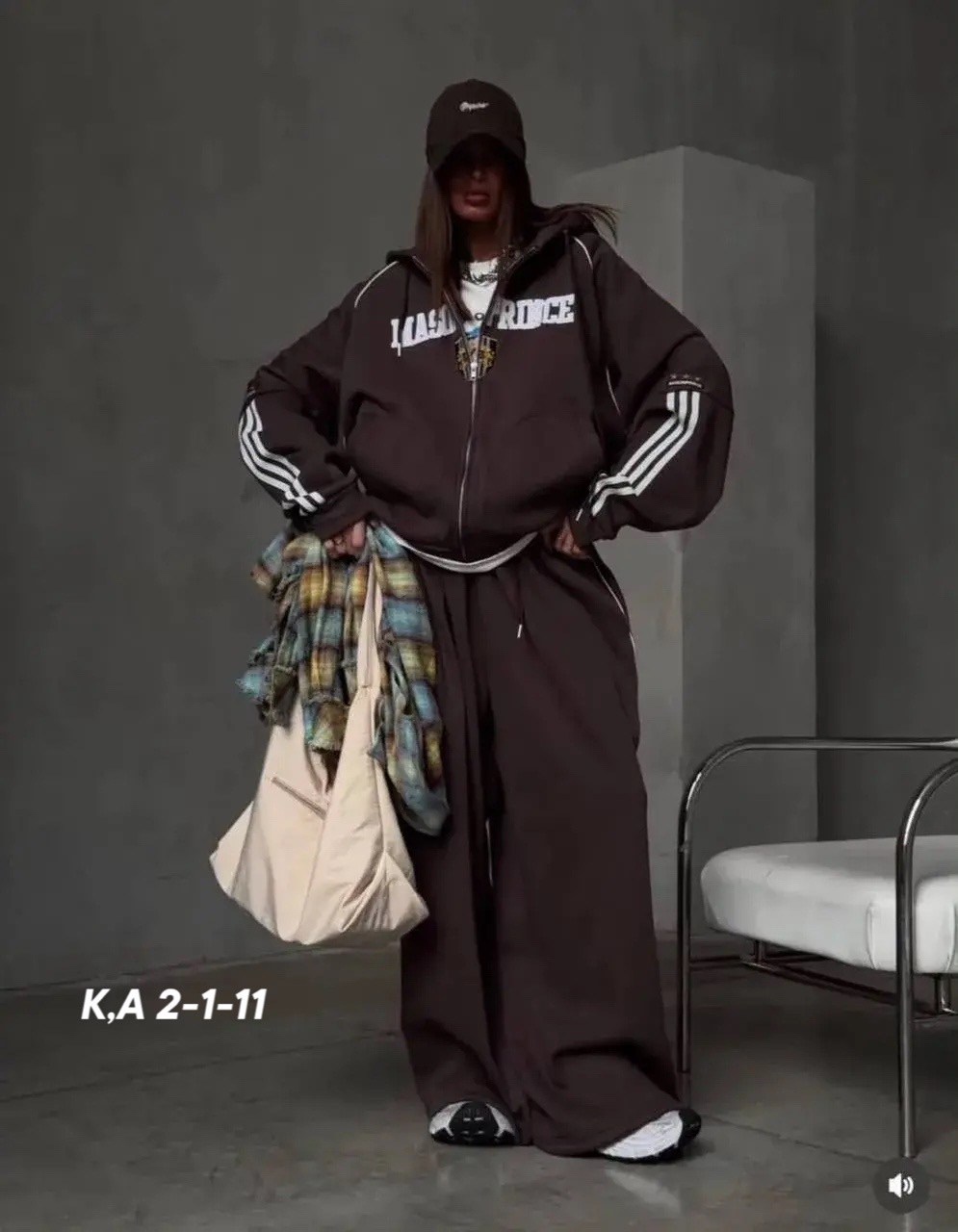 женские спортивные костюмы,спортивные костюмы,оранжевый костюм,оранжевые спортивные костюмы,спортивный костюм для женщин