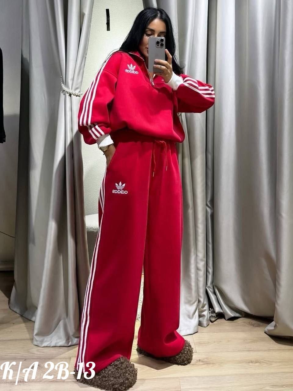 спортивный костюм адидас красный женский,спортивные костюмы женские 2026,красный женский спортивный костюм adidas,женские спортивные костюмы,костюм спортивный