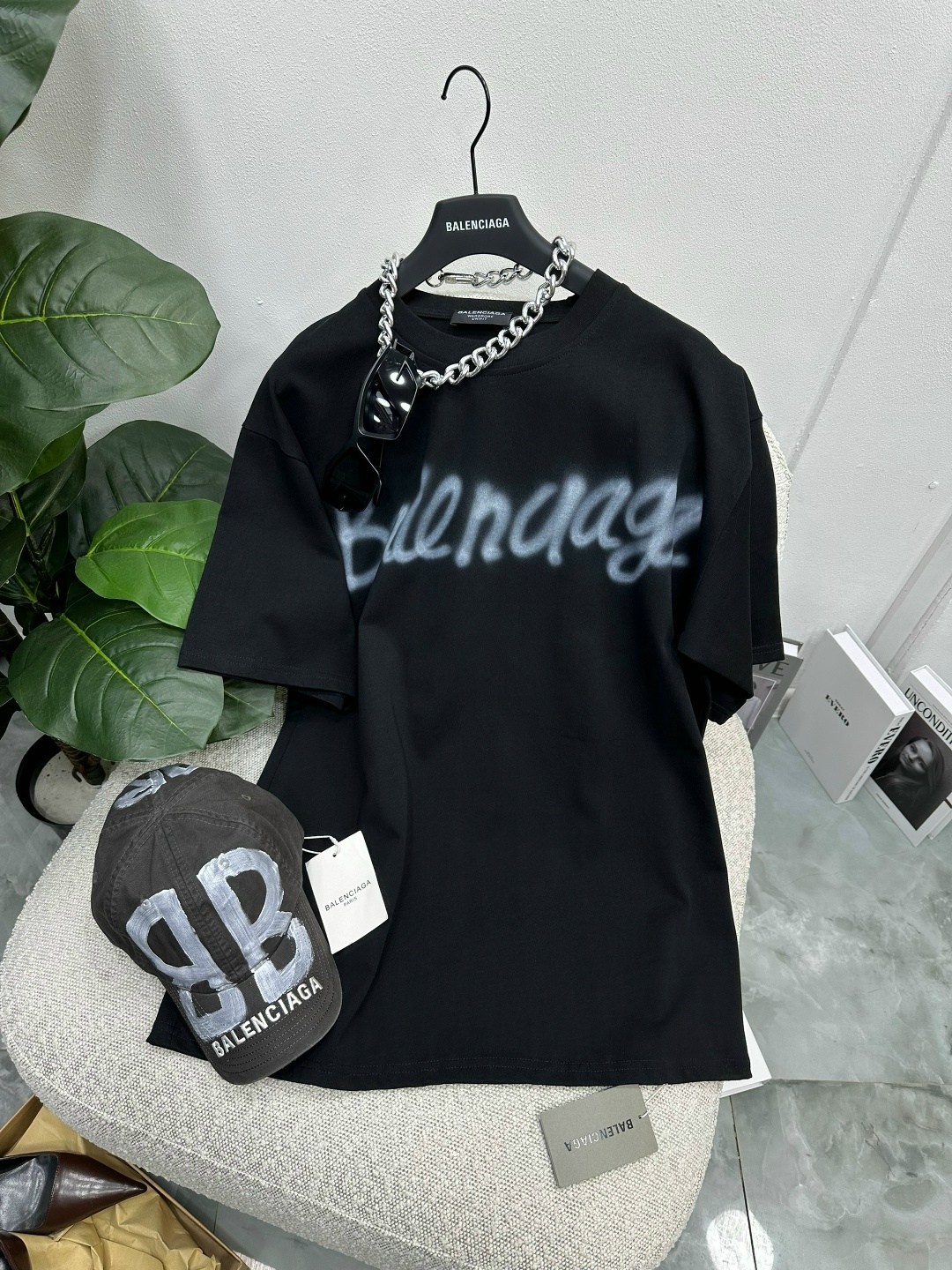 balenciaga футболки,одежда balenciaga,balenciaga balenciaga,футболка мужская balenciaga