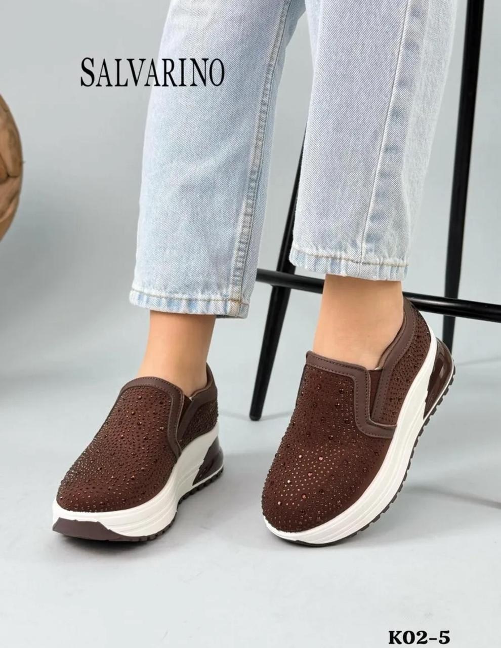 ,женские кроссовки, женская,слипоны с перфорацией,кроссовки спортивные со стразами