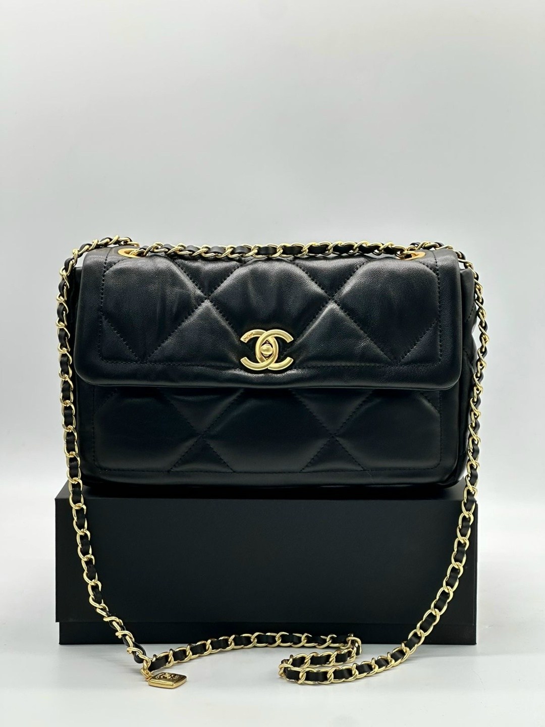 chanel сумка,сумка женская chanel,сумка шанель,лимитированная сумка шанель,сумочка шанель