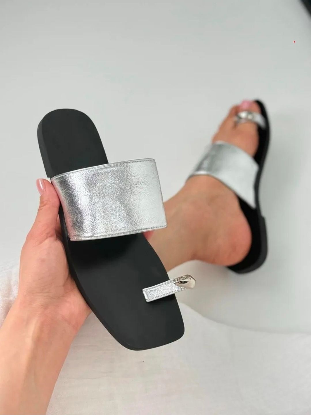 шлепанцы женские,модные шлепанцы,модные сандалии,сандалии босоножки,шлепанцы летние