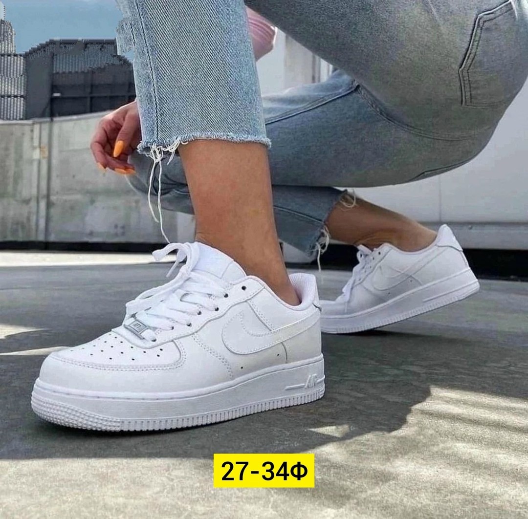 серебряные кроссовки женские,реплика кроссовки найк женские,женские кроссовки,кроссовки модные,кроссовки