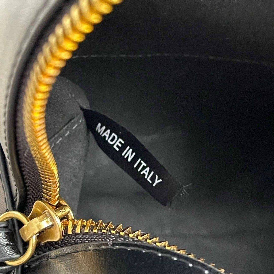 рюкзак пинко женский pinko кожаный брендовый,рюкзак женский pinko,рюкзак pinko,рюкзак женский кожаный pinko,рюкзак pinko черный