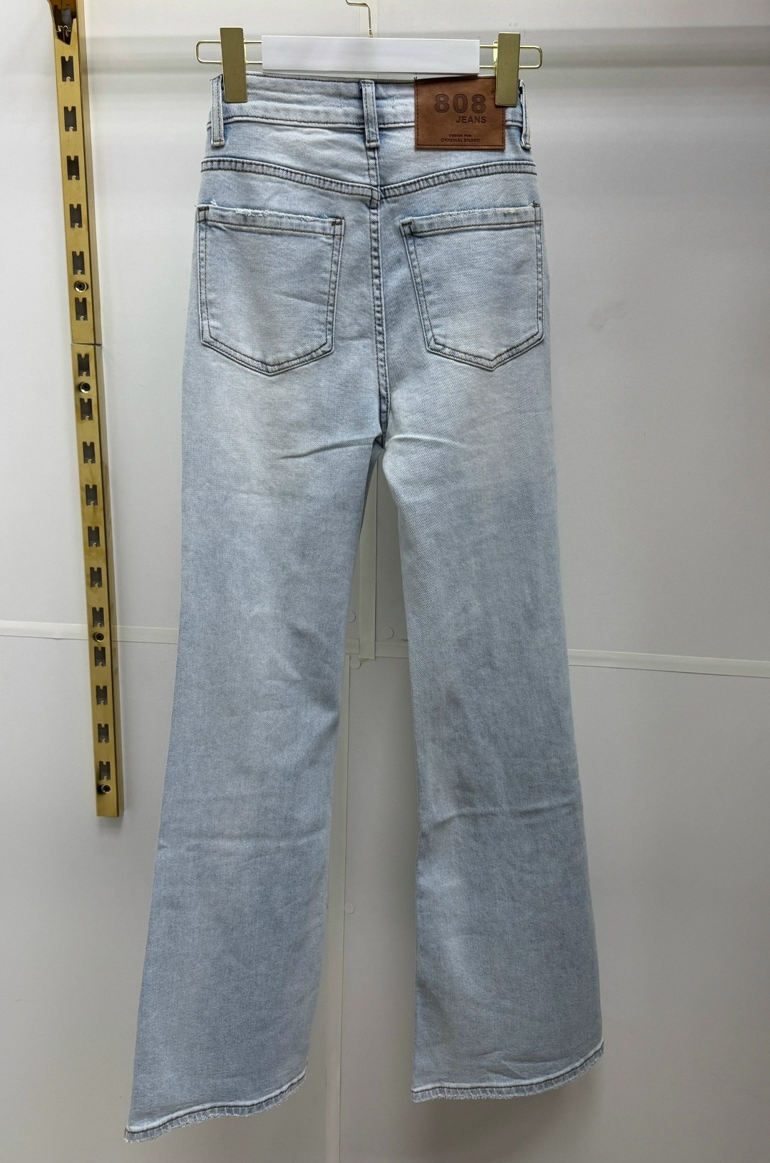 джинсы женские,джинсы брюки,джинсы клеш,джинсы клеш женские,джинсы-клёш от колена