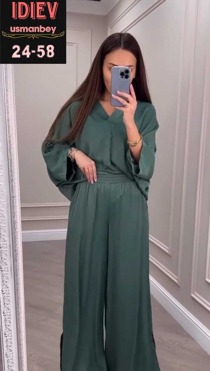 брючный костюм,костюм двойка женский кмш-452 6001 шёлк изумрудно-зеленый,костюм женский,брючный костюм женский,костюм с брюками