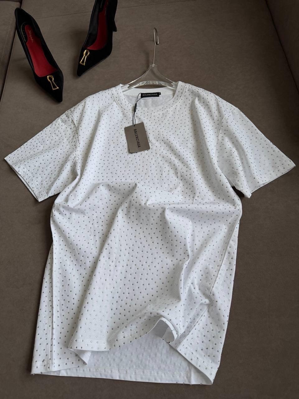 футболка женская оверсайз белая со стразами g&m brand,футболка оверсайз со стразами удлиненная нарядная got u,футболка женская белая,женская футболка,женская футболка оверсайз со стразами