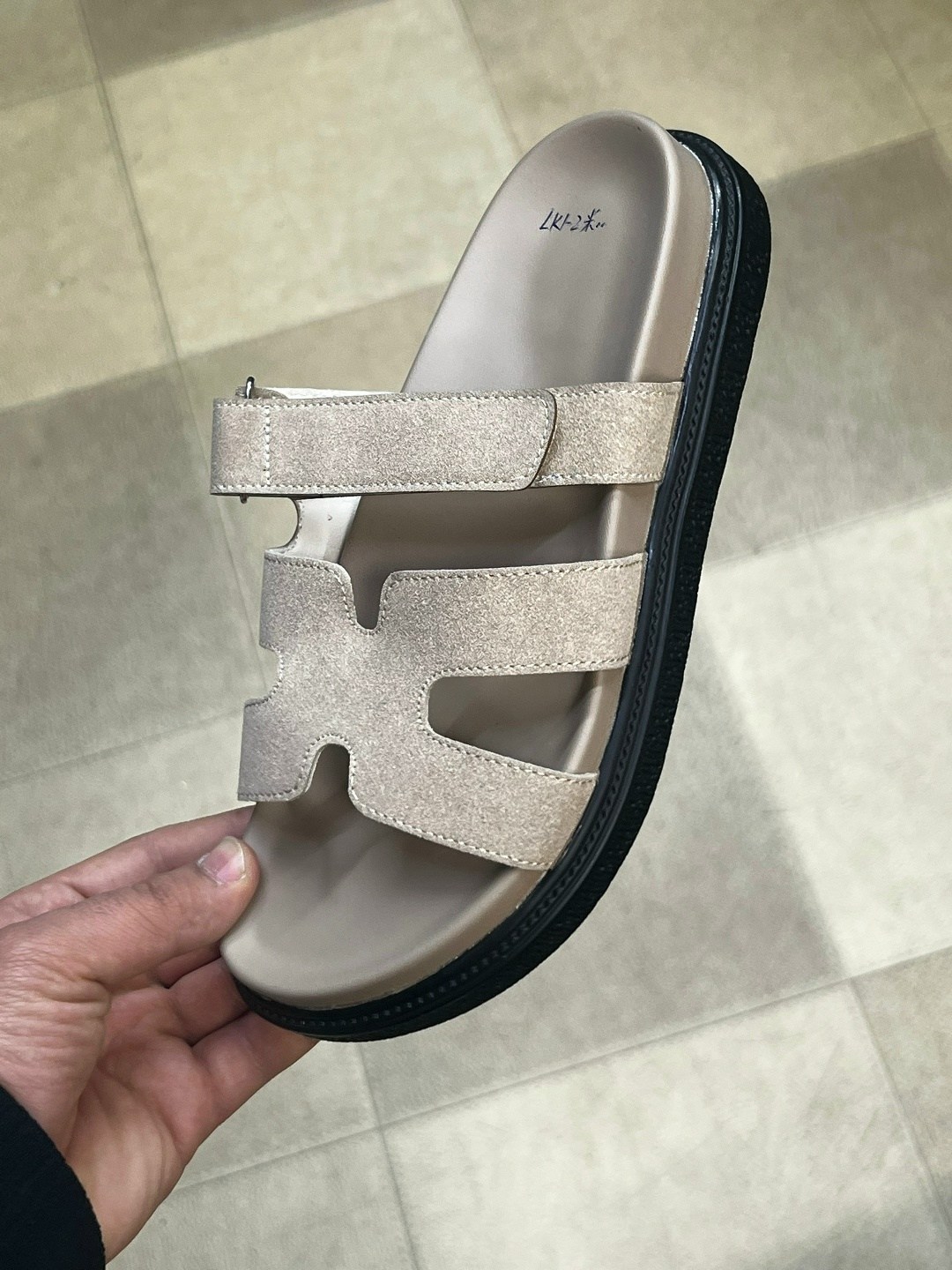 шлепанцы hermes,,сандалии hermes,шлепанцы женские,шлепанцы гермес коричневые