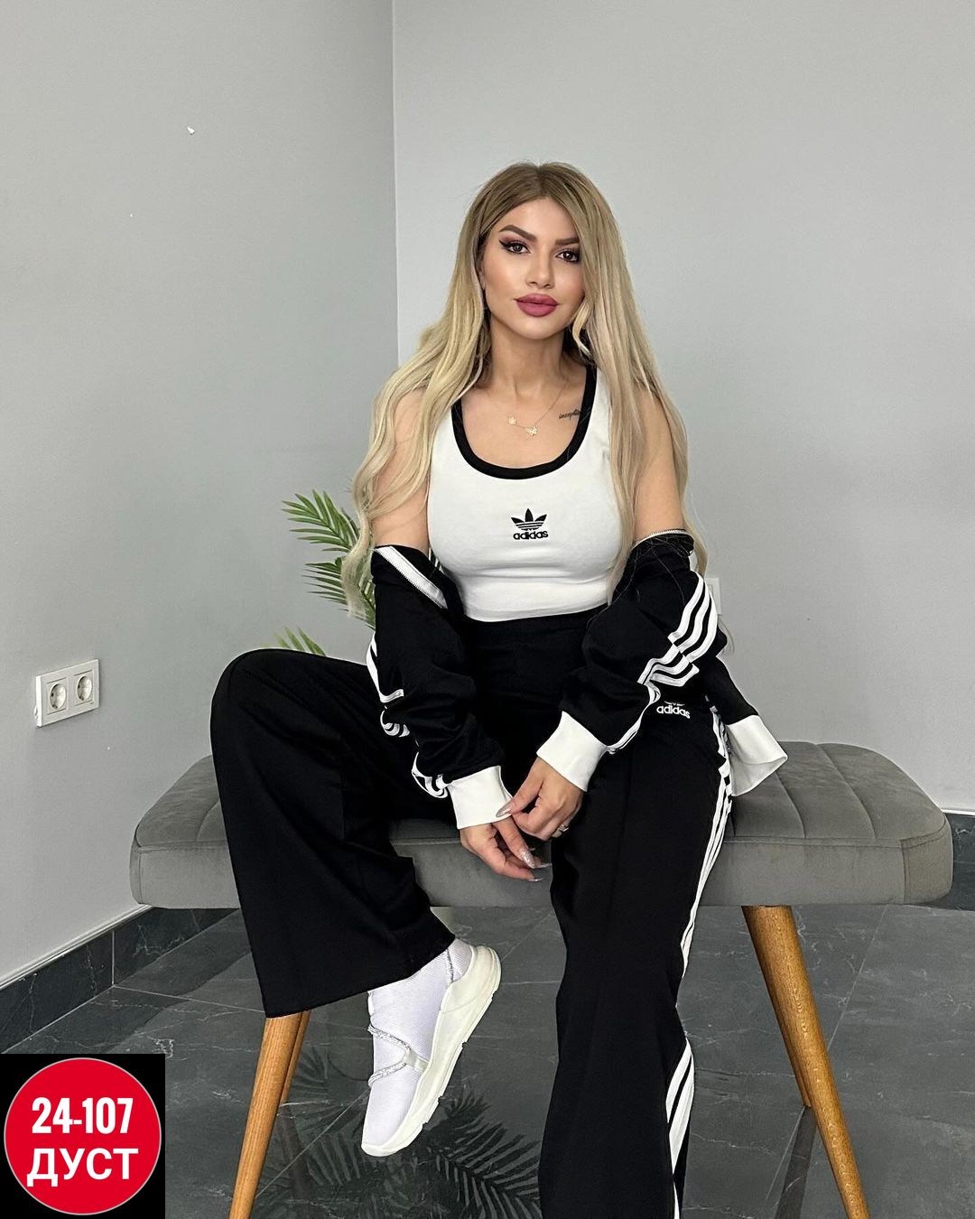 женский спортивный костюм adidas,костюм спортивный адидас,женские костюмы спортивные,спортивный костюм adidas,костюм адидас женский