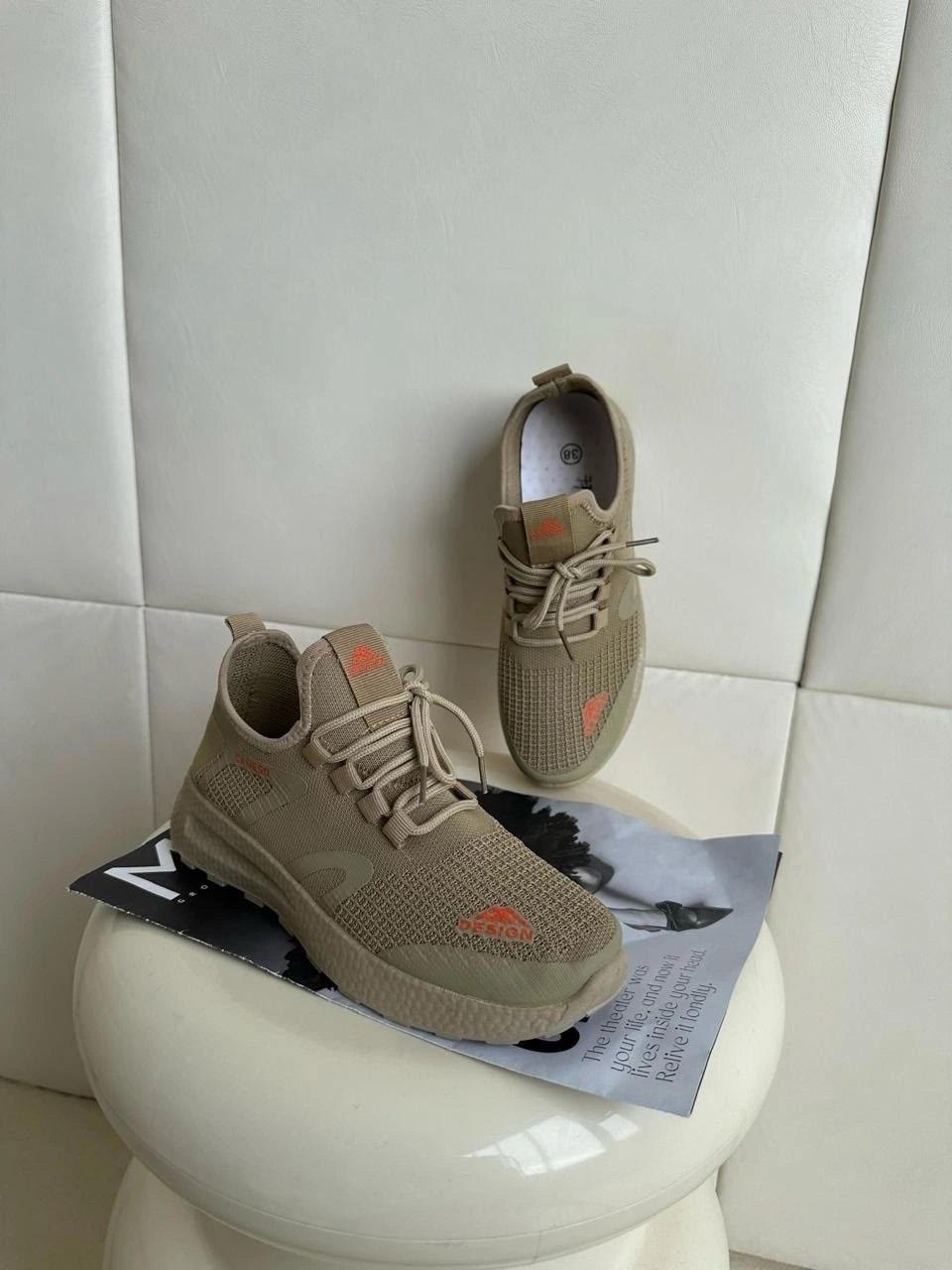 спортивная ,детские кроссовки,дышащие кроссовки,кроссовки красные,спортивные кроссовки