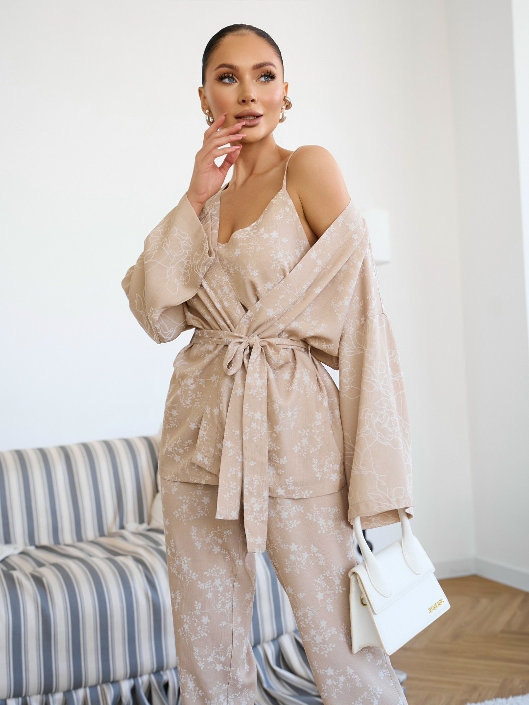 костюм с брюками,костюм брючный,костюм брючный женский,льняной брючный костюм,костюм в пижамном стиле