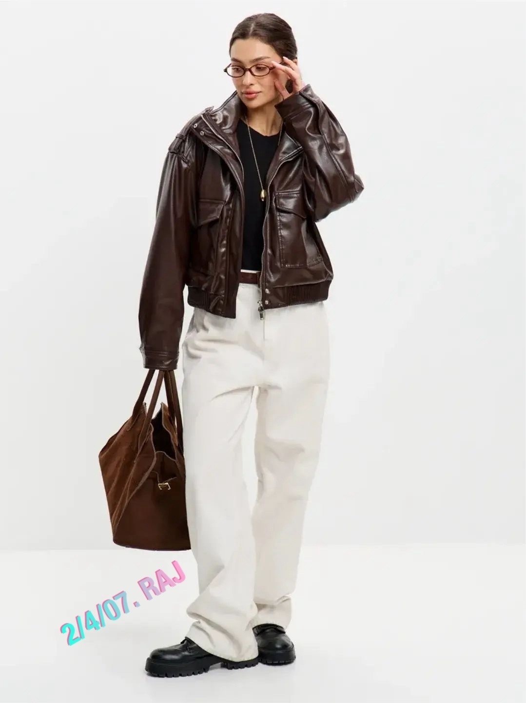 кожаная куртка,куртка бомбер,куртка кожаная женская,женская куртка,куртка бомбер кожаная