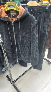 Костюм