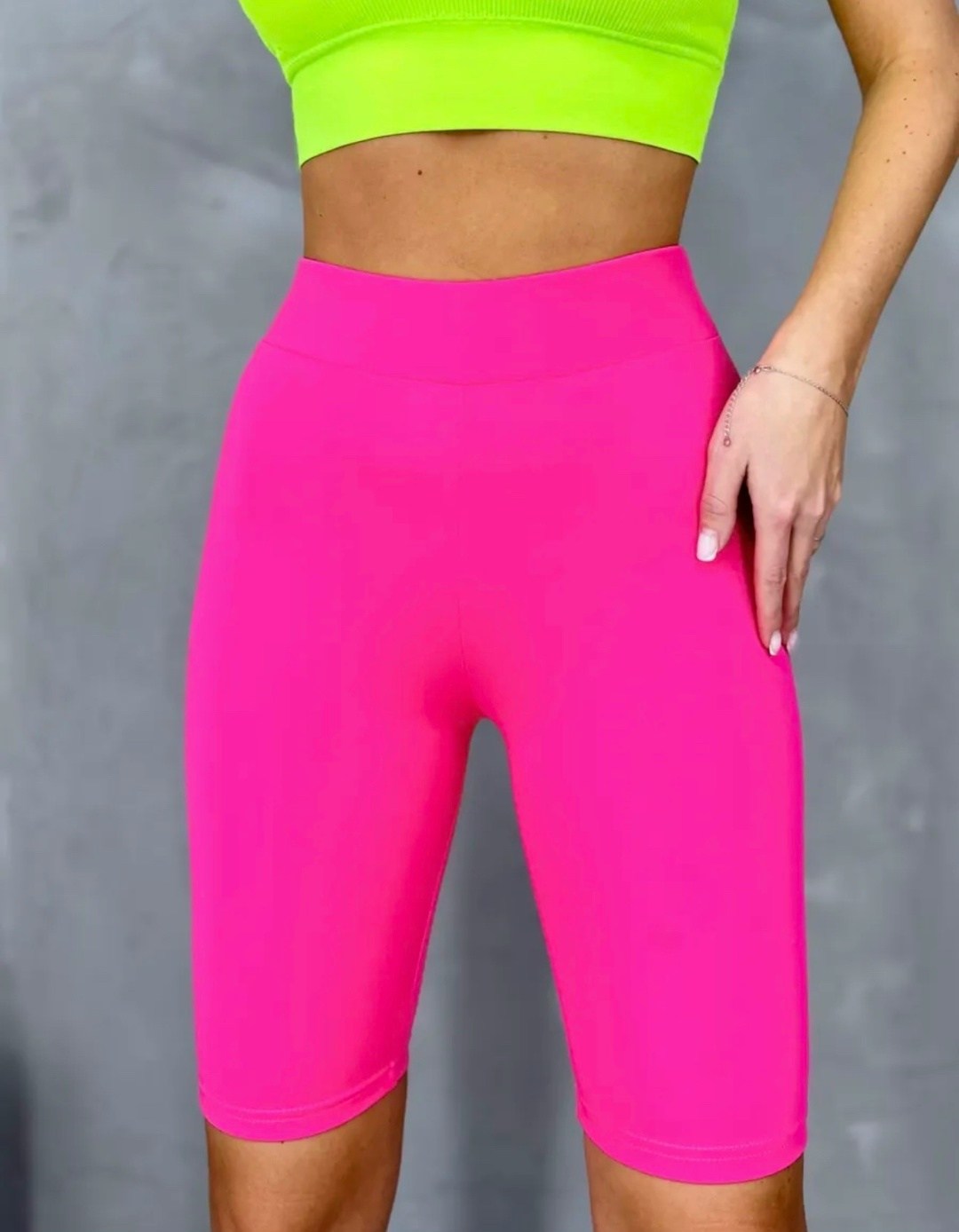 велосипедки спортивные,шорты пуш ап спортивные,велосипедки женские шорты,женские белые спортивные велосипедки,велосипедки женские белые короткие