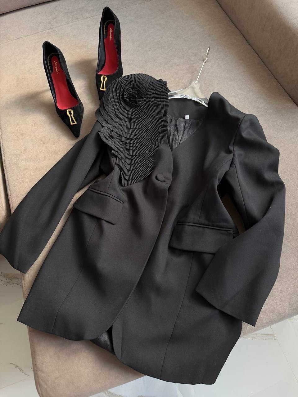 пиджак женский,жакеты с воланами,жакет,костюм женский,пиджак с оборками