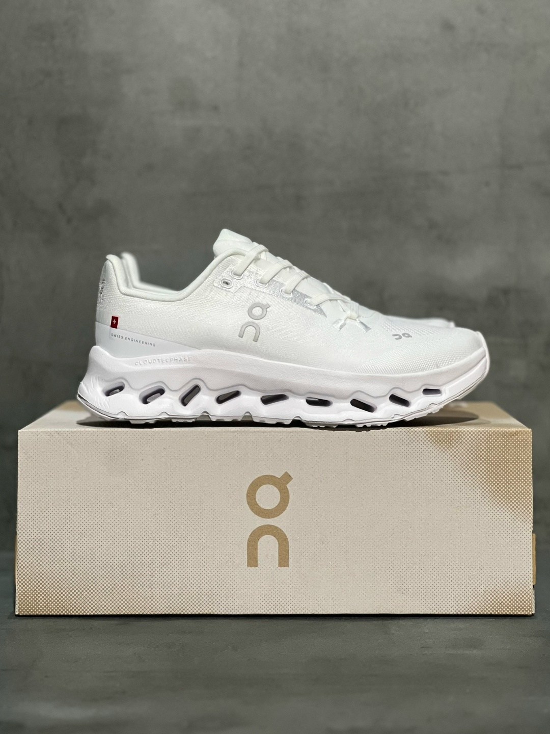 кроссовки мужские cloudtilt on running белый,кроссовки,спортивные кроссовки,кроссовка,кроссовки мужские женские