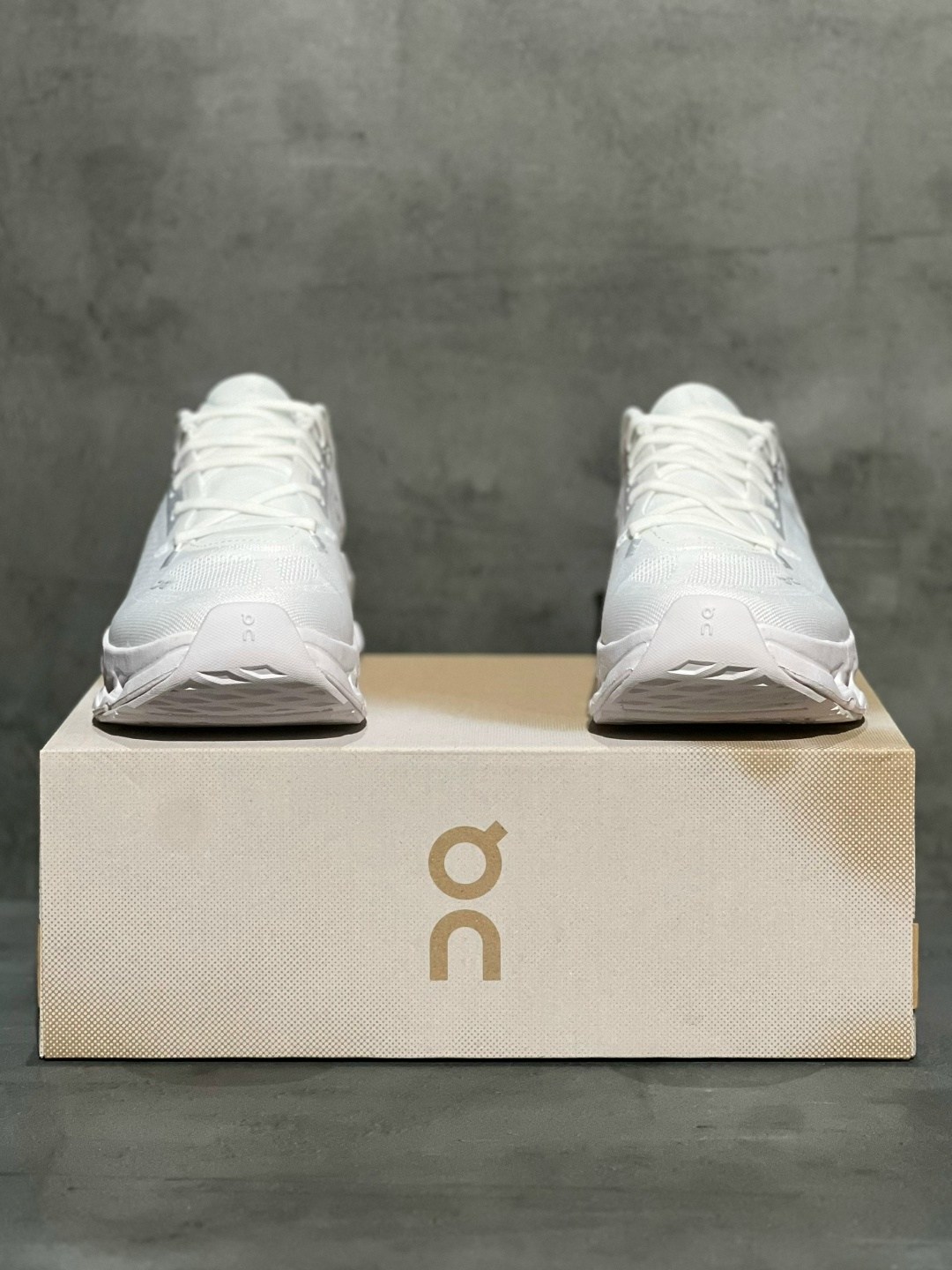 кроссовки мужские cloudtilt on running белый,кроссовки,спортивные кроссовки,кроссовка,кроссовки мужские женские