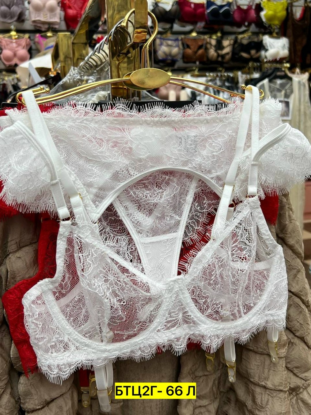 комплект нижнего белье красный,комплект нижнего белья,комплект женского нижнего белья,комплект нижнего белья сексуальное,комплект кружевного нижнего белья