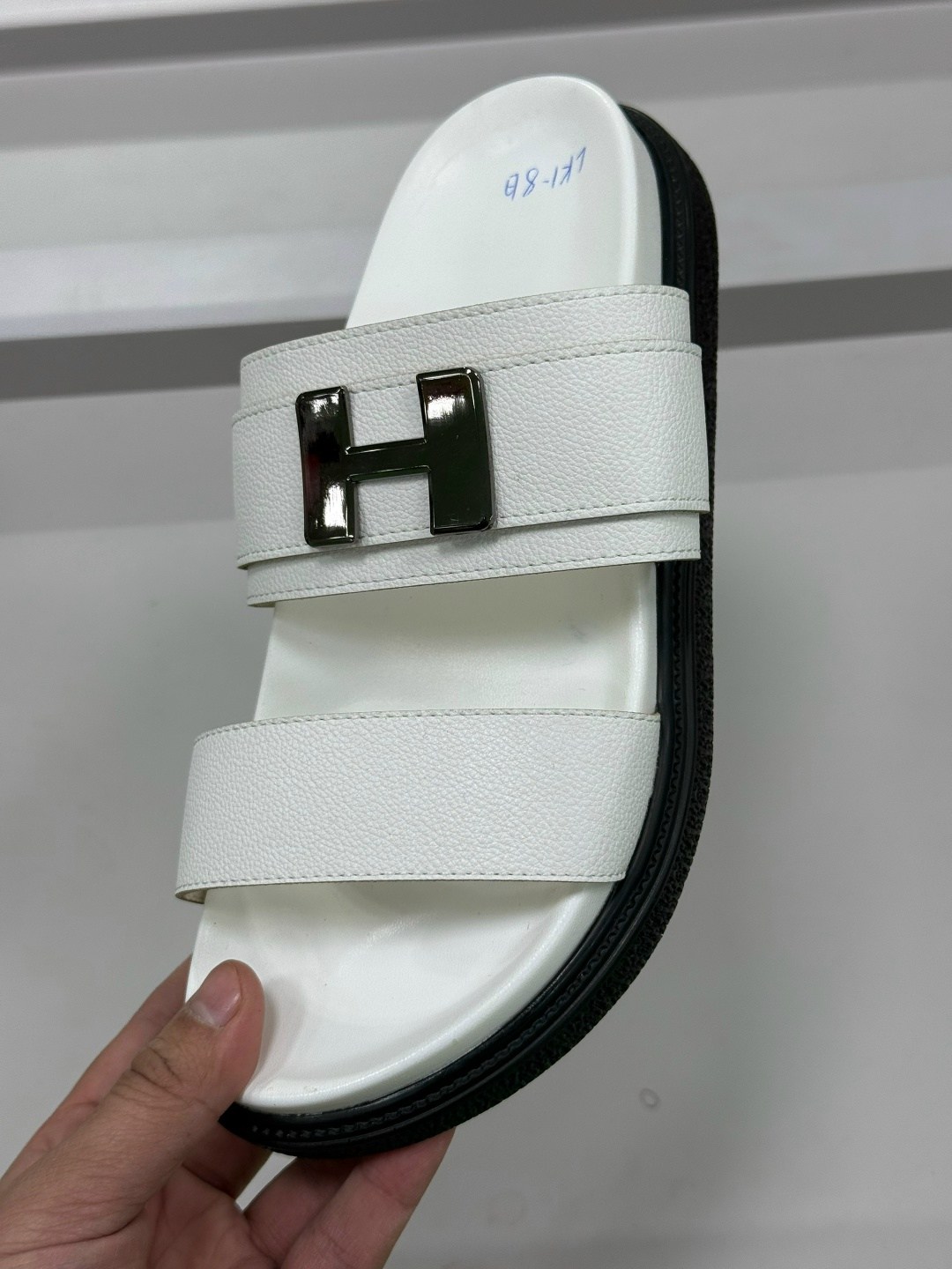 шлепанцы hermes,,шлепки hermes женские,сандалии hermes,шлепки эрмес