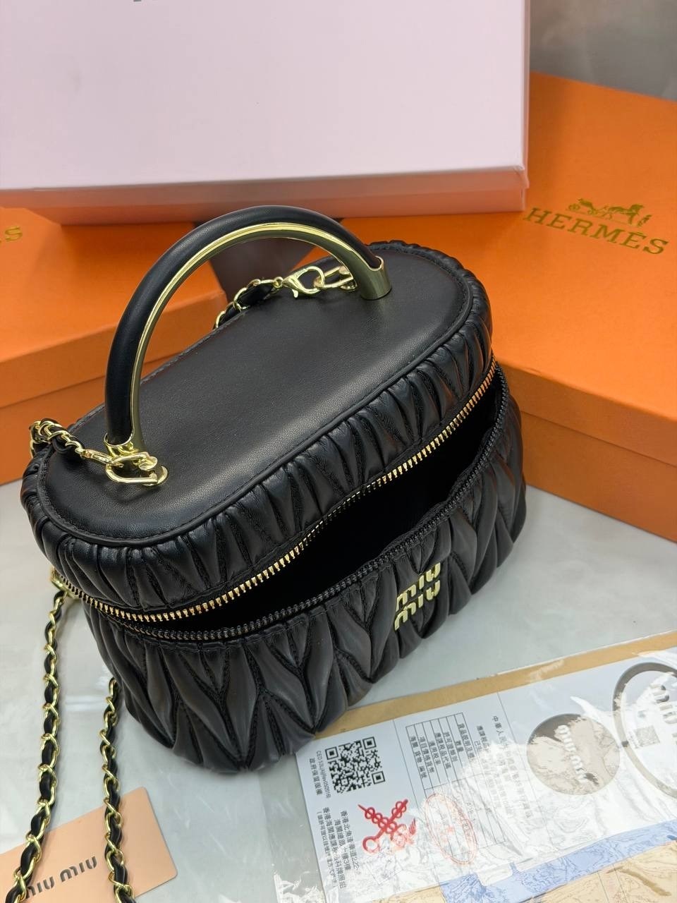 женская сумка miu miu,сумка miu miu,сумка через плечо в стиле miu miu,сумка на плечо miu miu,сумка miu miu через плечо