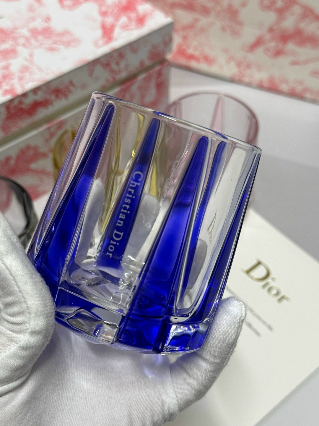 dior набор,подарочный набор dior,подарочный набор диор,подарочные наборы духов,подарочный парфюмерные наборы