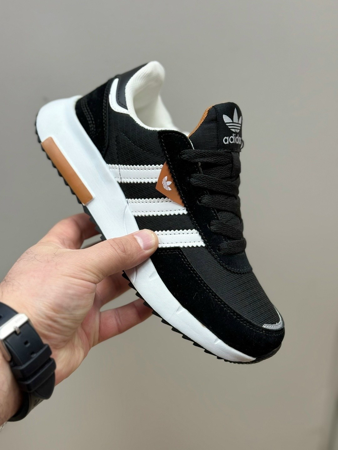 кроссовки мужские adidas,кроссовки adidas,кроссовки адидас,кроссовки adidas retropy,черные кроссовки adidas