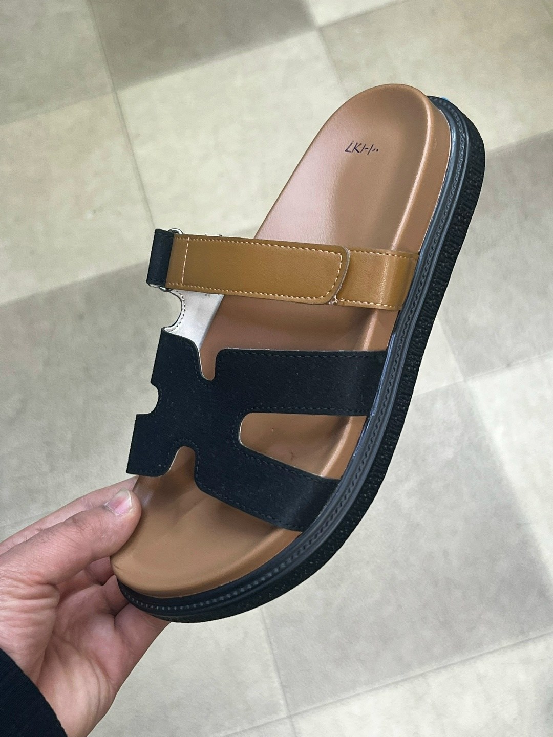 шлепанцы hermes,,сандалии hermes,шлепанцы женские,шлепанцы гермес коричневые