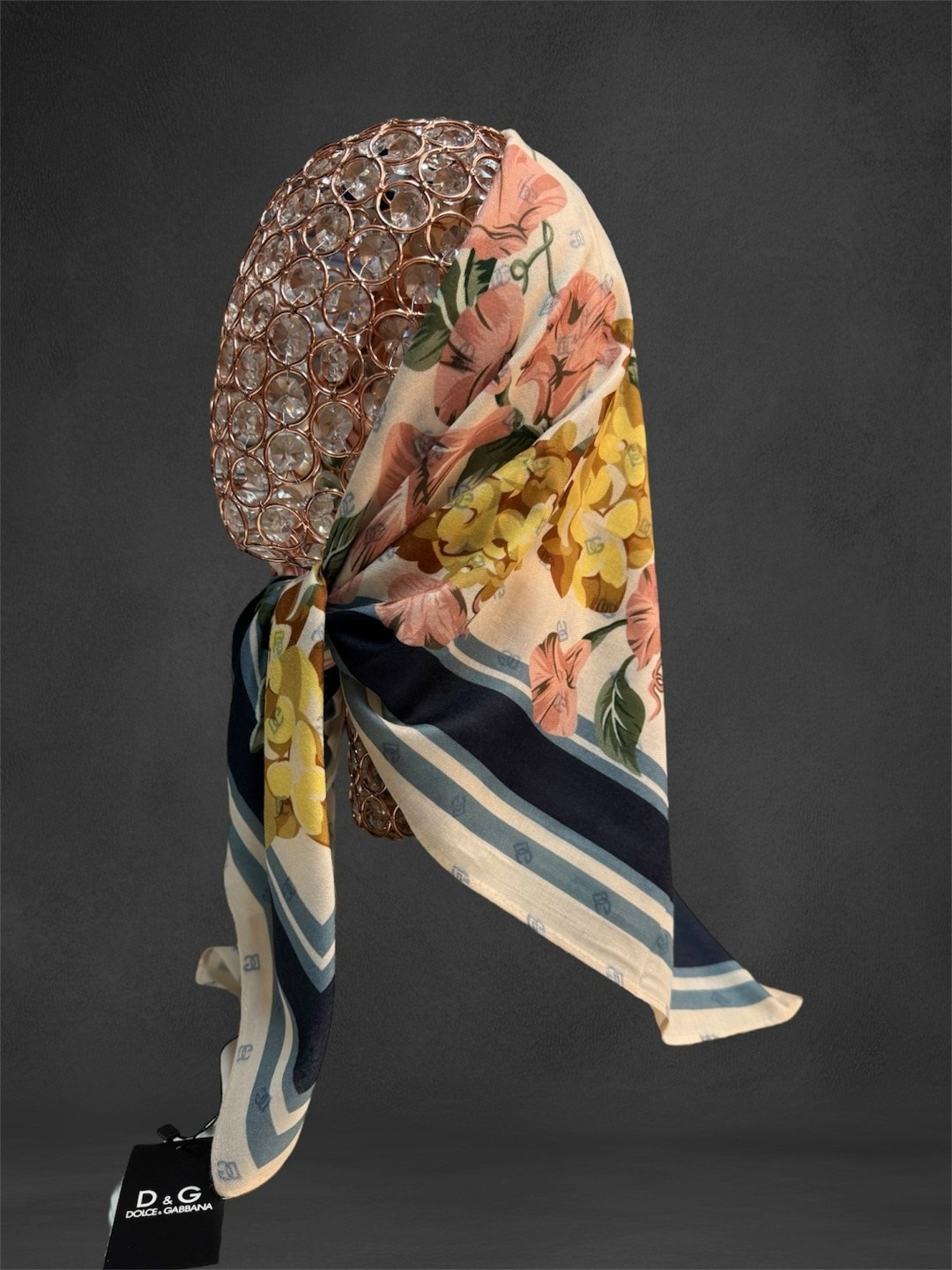 шелковый шарф,шелковые платки,шарфы и платки,платки женские,платок с принтом