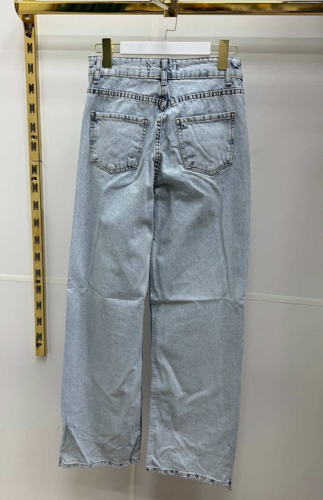 женские джинсы,джинсы,джинсы женские широкие,стильные джинсы,модные джинсы