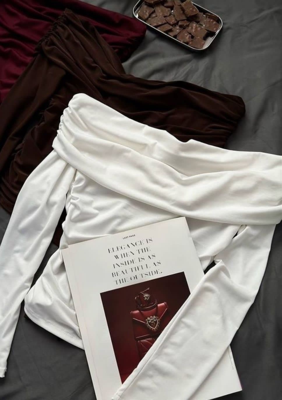 лонгслив с открытыми плечами,джемпер,топ с длинными рукавами и открытыми плечами,приталенный топ с драпировкой zara черный